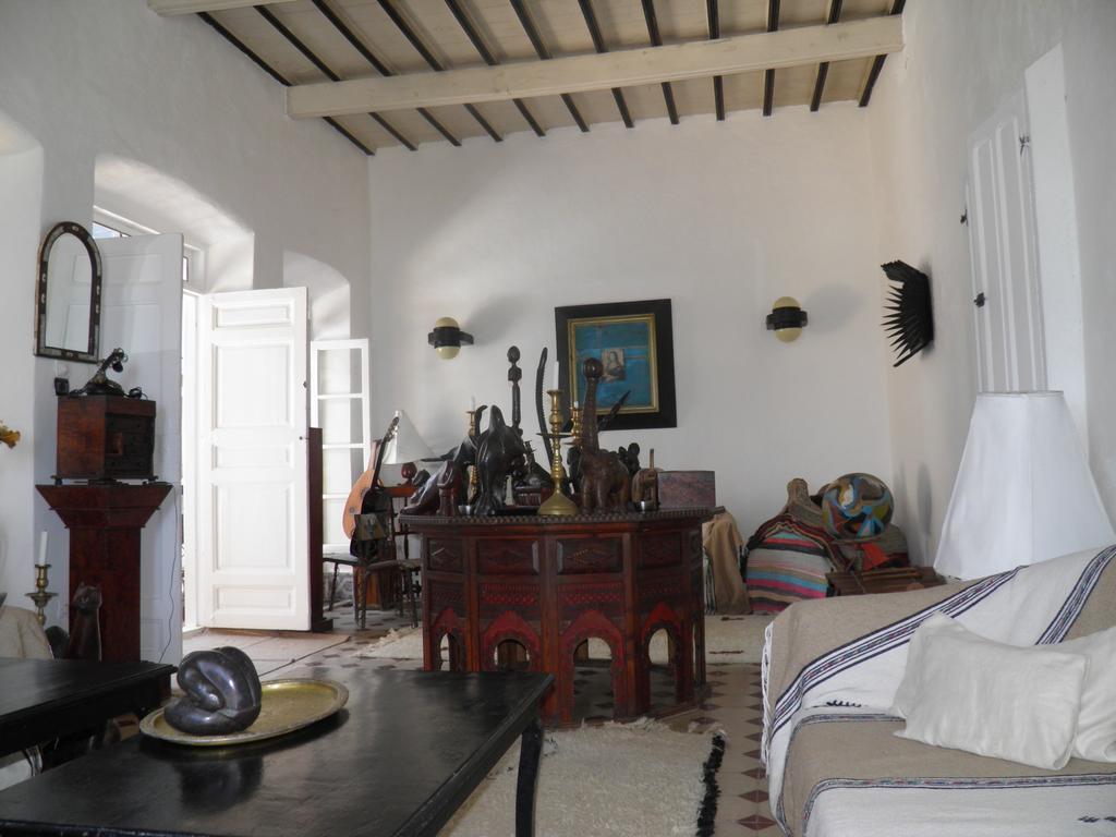 אסאוירה La Maison Des Artistes מראה חיצוני תמונה