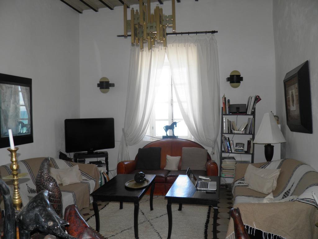 אסאוירה La Maison Des Artistes מראה חיצוני תמונה